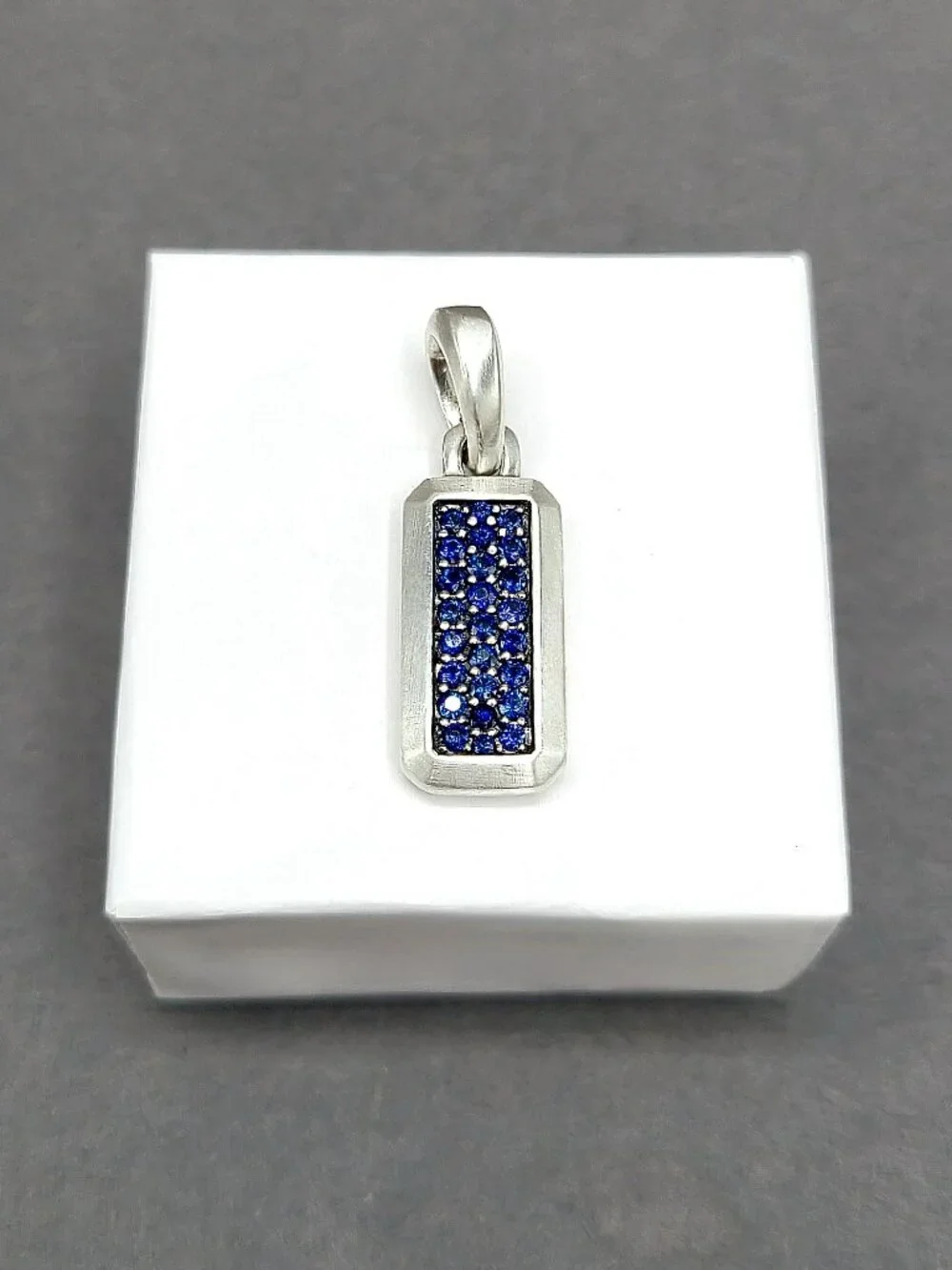 David Yurman Streamline Pavé Amulet Pendant w/ Pavé Blue Sapphires - RARE